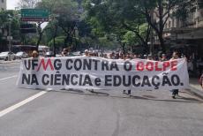 Manifestacao contra a PEC 55 (241)